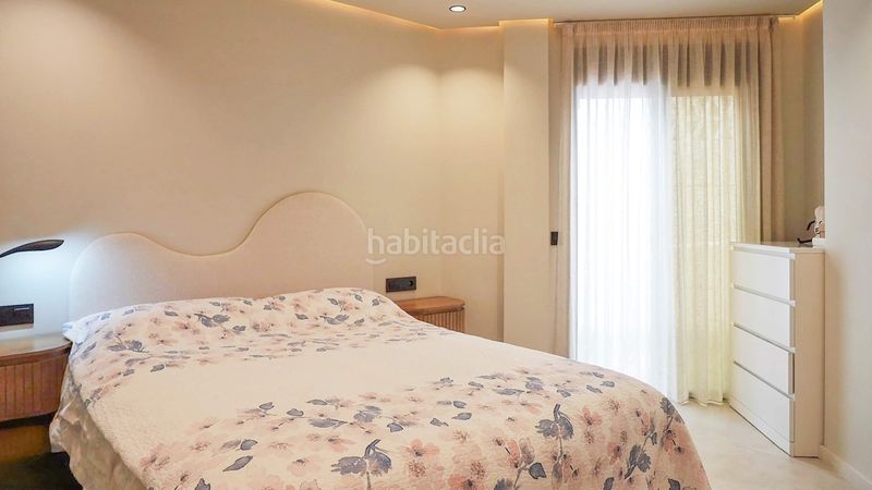 Foto e5b5c308-fa87-43f1-8d13-86c3f6a9d53a. Apartament amb aparcament piscina a Nueva Andalucía centro Marbella
