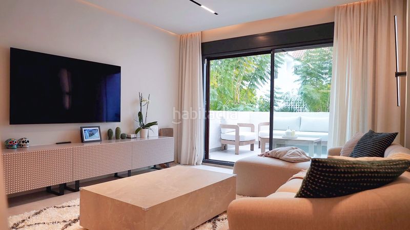 Foto f45a2aad-95c5-49b6-b2c6-8f901aa6573a. Apartament amb aparcament piscina a Nueva Andalucía centro Marbella