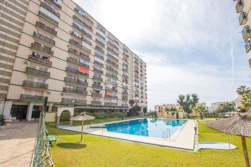 Foto 6c1cf0ad-c7c9-4675-931e-4e28025d9360. Monolocale con piscina in Parque de la Paloma Benalmádena