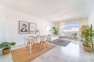 Apartment  Calle calle romería del rocío. Gran oportunidad en fuengirola amplitud, luz y ubicación a pocos