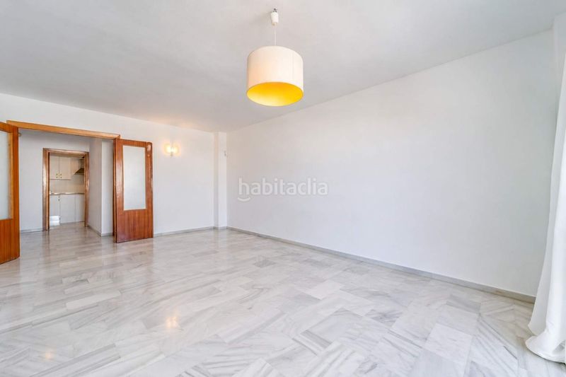 Foto c061bb1a-641b-4791-9a3c-42e539767897. Apartament amb piscina a Centro ciudad Fuengirola