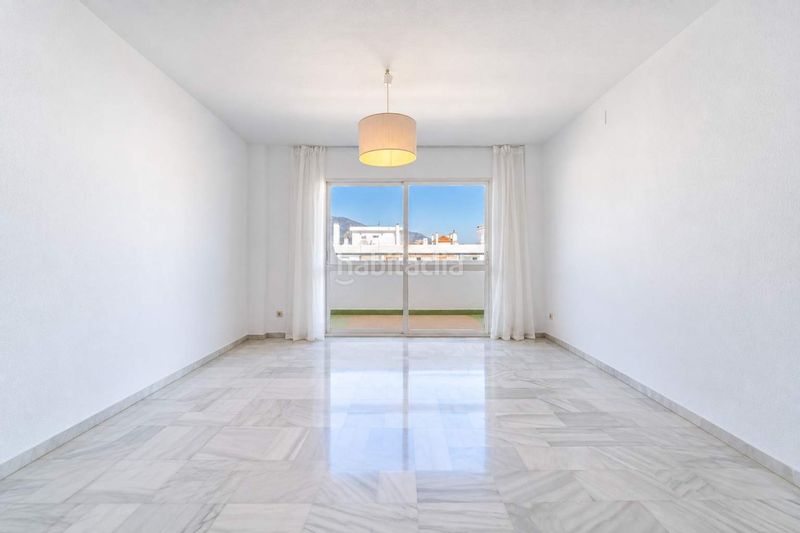 Foto e49d8071-9a66-49dc-901d-ed60392d677b. Apartament amb piscina a Centro ciudad Fuengirola