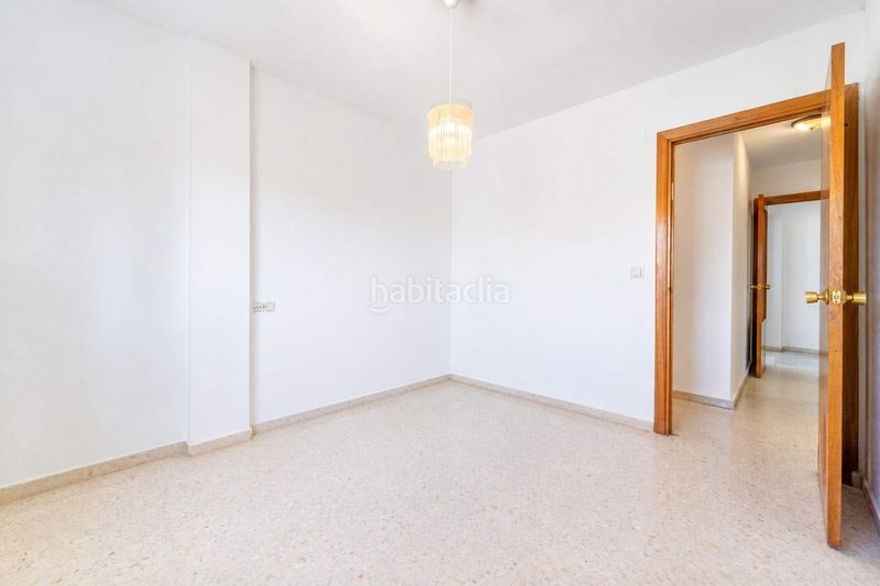 Foto efafc97f-788a-4186-b29a-7ce3349f7c28. Apartament amb piscina a Centro ciudad Fuengirola