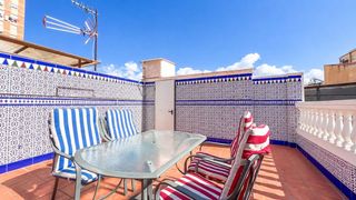 Penthouse in Parque Ayala - Jardín de la Abadía - Huelín. Ático dúplex totalmente reformado con 4 dormitorios, patio y ter