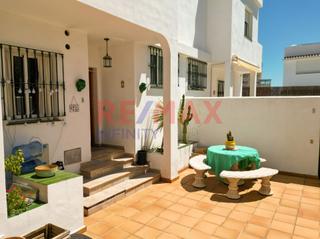 Maison jumelée à Covadonga 22. Precioso chalet con vistas al mar en zona exclusiva de fuengirol