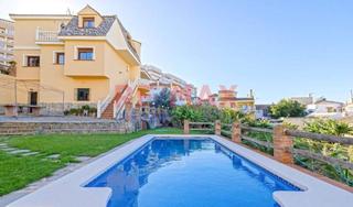 Xalet a San Bernabé. Exclusivo chalet independiente en san bernabé, algeciras  espaci