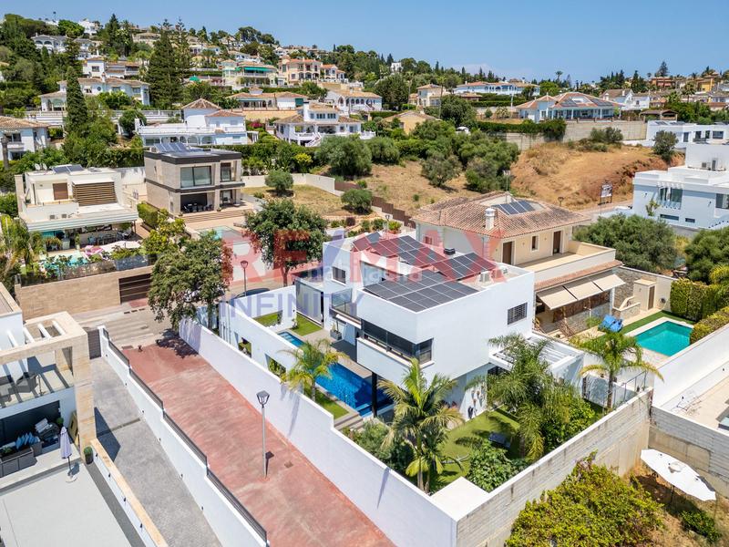 Foto 84dde1c5-3749-41c6-ae8d-3ad14f7f94a5. Chalet con parcheggio in campo de Mijas Mijas