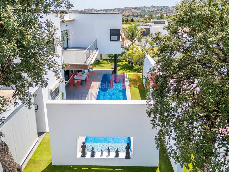 Foto e3f021bb-c27b-42b3-bdeb-44f33cd6f6aa. Chalet con parcheggio in campo de Mijas Mijas
