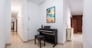 Etagenwohnung in Avenida constitucion 16. Piso en plaza de la constitución. oportunidad en el corazón de f