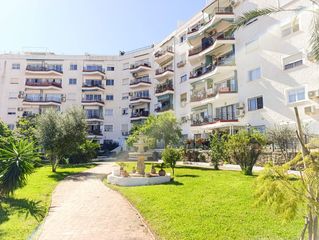 Planta baixa  Avenida benyamina. Despierta a solo unos pasos de la arena en el corazón de playama