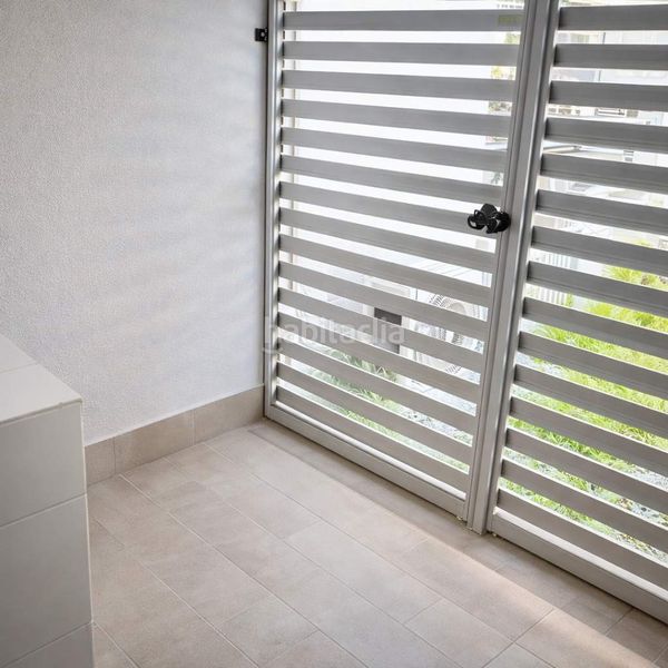 Foto 63a9dfac-1fdc-43b7-a3f3-b1e454d77c02. Pis amb aparcament piscina a La Carihuela - Los Nidos Torremolinos