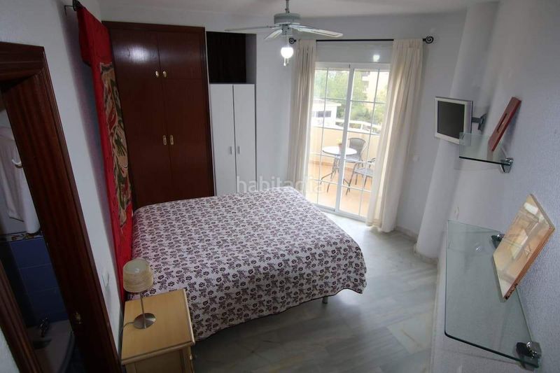 Foto af331f4f-7b8a-4805-b18e-fa244fea3eae. Àtic amb aparcament piscina a Montemar Torremolinos