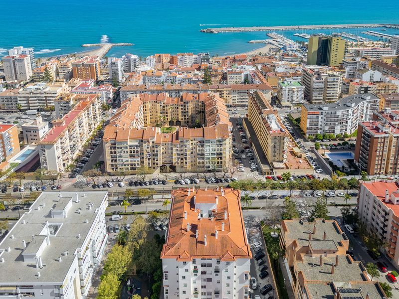 Foto 51ee48a5-af19-464e-b6d5-c3722f138937. Pis amb piscina a Centro ciudad Fuengirola