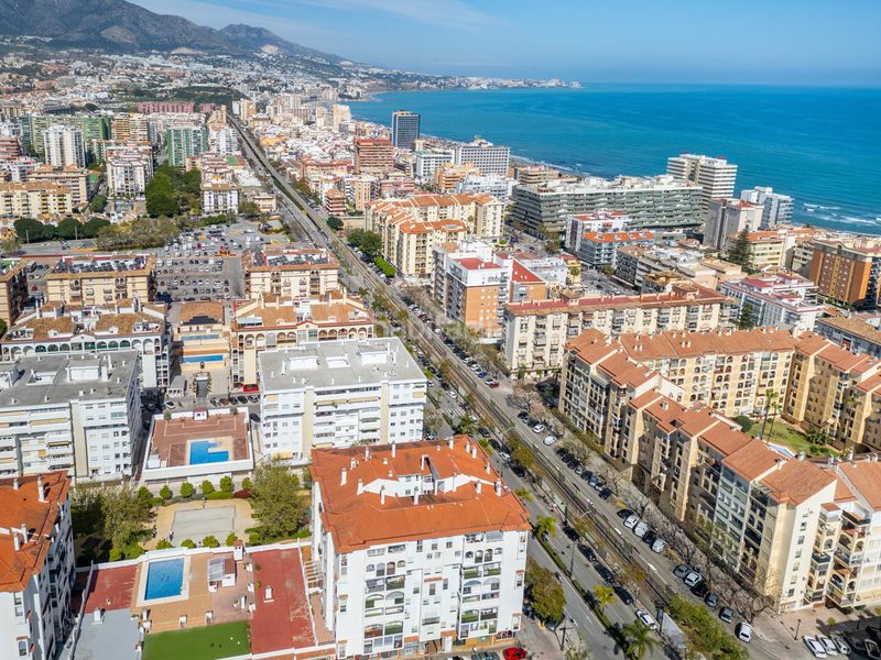 Foto e669c096-4789-4b1d-ad34-12772f8713f2. Pis amb piscina a Centro ciudad Fuengirola