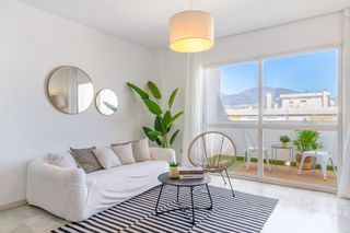 Appartamento  Calle romer�a del roc�o. Espectacular piso con terraza y piscina a pasos de la playa!