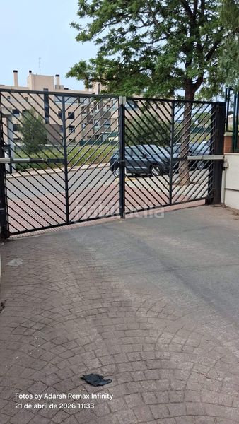 Foto 0b3bde22-197e-474a-9e5e-81c6b5148882. Aparcament cotxe a El Pinillo Torremolinos