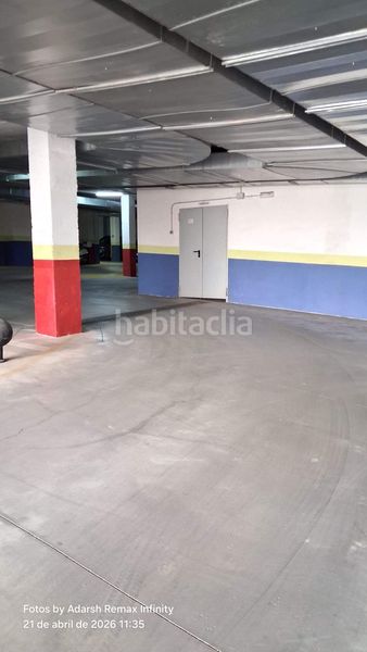 Foto e49d9656-0697-4b19-85b4-c641b77ec936. Aparcament cotxe a El Pinillo Torremolinos