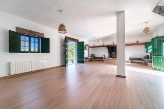 Xalet  Residencia santa clara. Cortijo andaluz en montes de málaga propiedad exclusiva con lice
