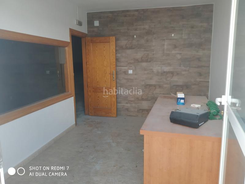 Foto 30d76eac-947d-4851-a9c4-b8ebba40fff2. Fabrikhalle in Baza