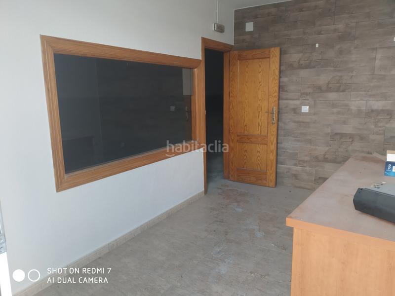 Foto f612fdcc-c957-4170-8d12-28a9dc0e7e7d. Fabrikhalle in Baza