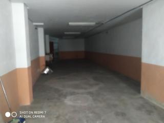 Local Comercial a Calle santos médicos 20. Gran cochera o bajo comercial