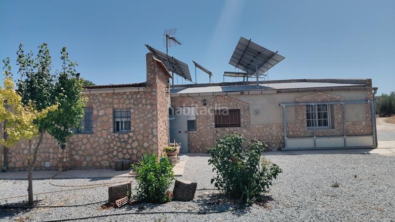 Foto 40da875f-c37b-4c57-9e92-a87433325a7c. Chalet en calle f 2 chalet con cochera en Cuevas del Campo