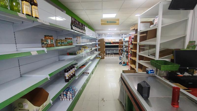 Foto 4e1b2bf6-fef2-4cd8-b77b-d132b403ecb5. Lloguer local comercial a calle monjas 26 a Baza