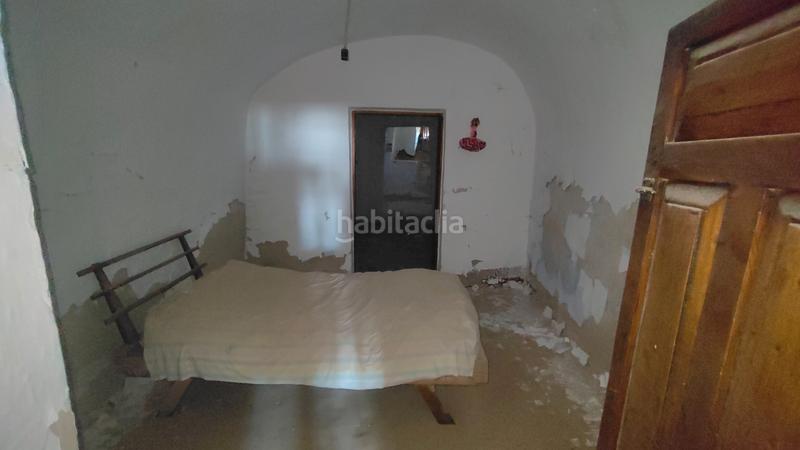 Foto 1ff259eb-f5f9-4b1a-9d90-1cc0cf23b29f. Casa en barrio la ermita 68c casa para reformar en Cúllar