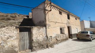 Casa  Barrio la ermita 68c. Casa para reformar