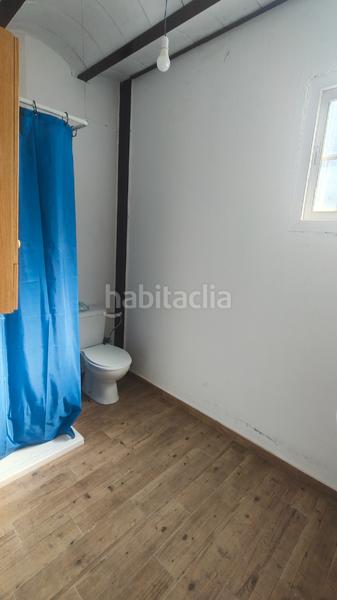 Foto 9fdf1093-7c1a-48bf-87eb-a4c8f9957492. Chalet en n/a nave con olivos en Zújar