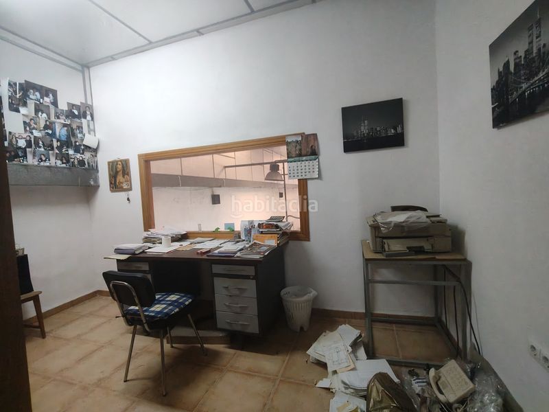 Foto b712acee-0d85-42b7-b277-5e32ac9b96fa. Nau industrial a Baza