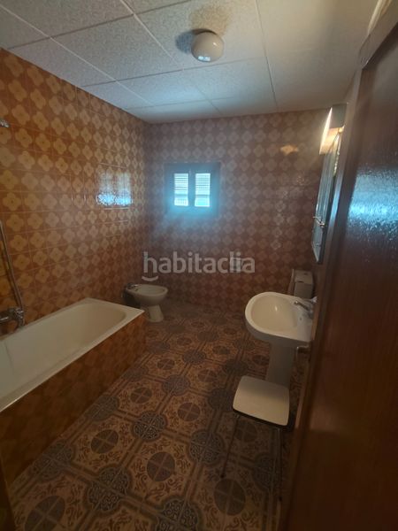 Foto caf424fb-e32c-43a9-be2d-55c02acf4f93. Casa a Baza