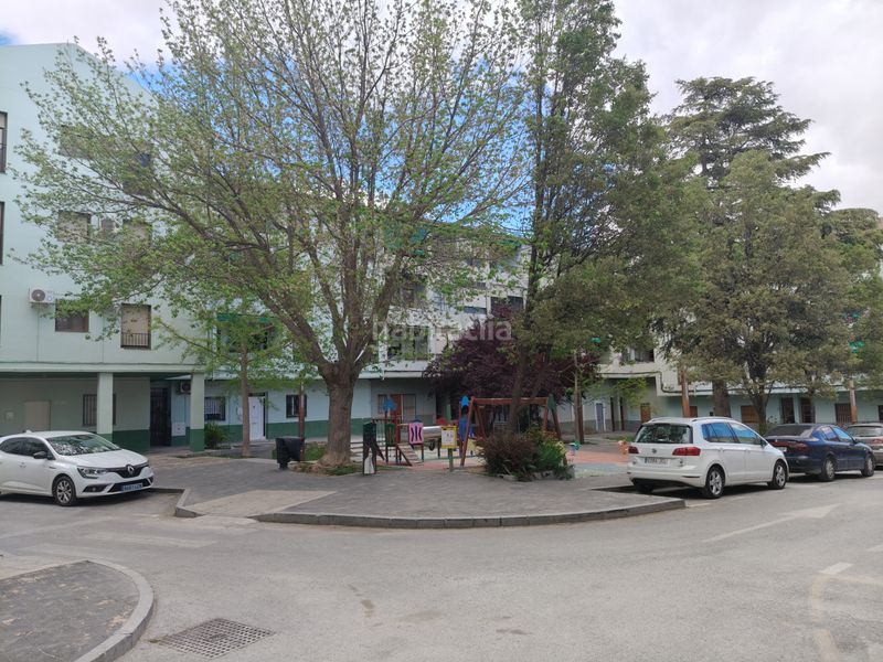 Foto a3e6a5b0-cc56-4605-b15d-8c192efb27f6. Edificio  para construir en Baza
