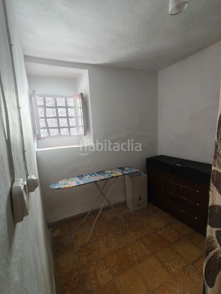 Foto db4d5bc3-d159-4625-841f-2cb854288fc9. Casa a Baza