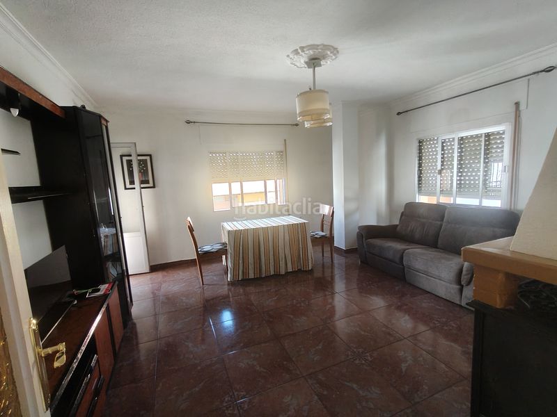 Foto ef2678fc-3730-49dd-b15f-0c3defc96db2. Casa a Baza