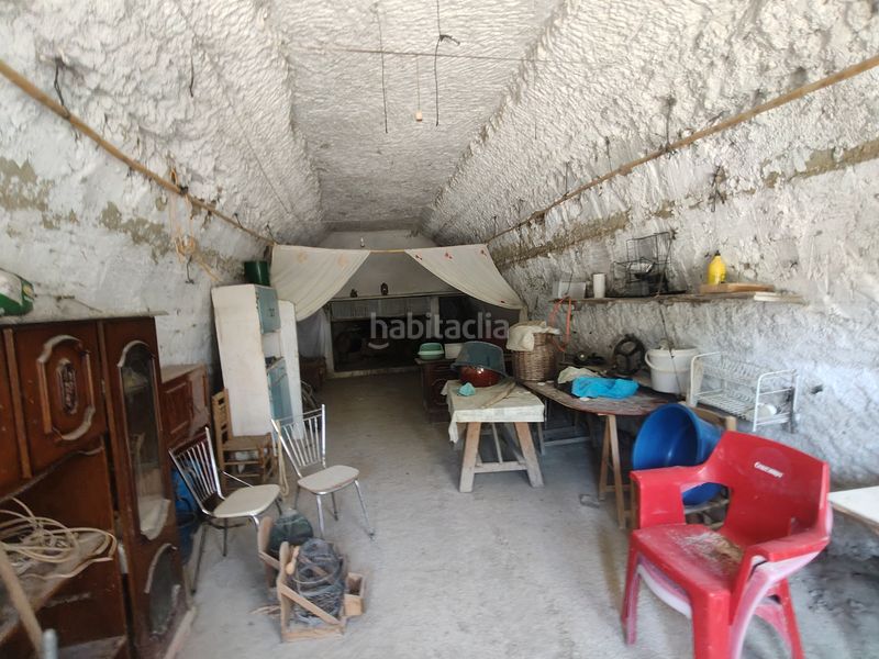 Foto edbf817b-a3f6-4a73-be71-3e8fe786c26c. Chalet complejo de cuevas en Benamaurel