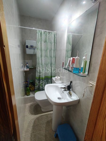 Foto 87d3a723-b42f-4096-8846-f9d18d86c702. Chalet casa con semisotano centrica en Baza