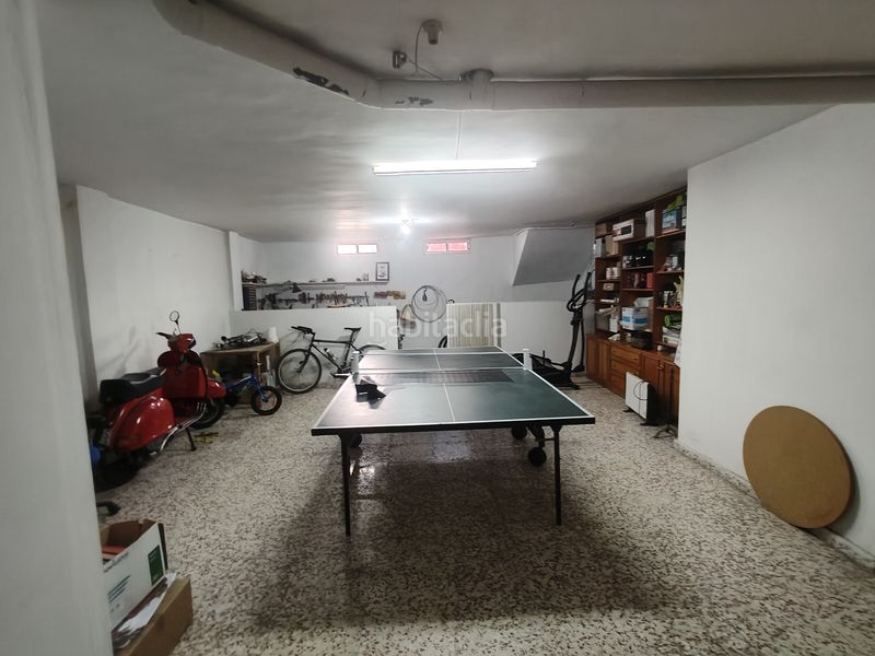 Foto 97134a72-961e-4aa3-a3df-9a43e7f5dc30. Chalet casa con semisotano centrica en Baza