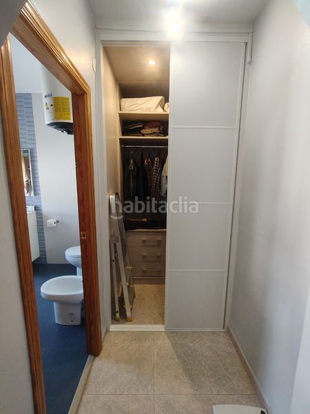 Foto f9f18d89-d717-47c5-904e-b5ddcf53de72. Chalet casa con semisotano centrica en Baza