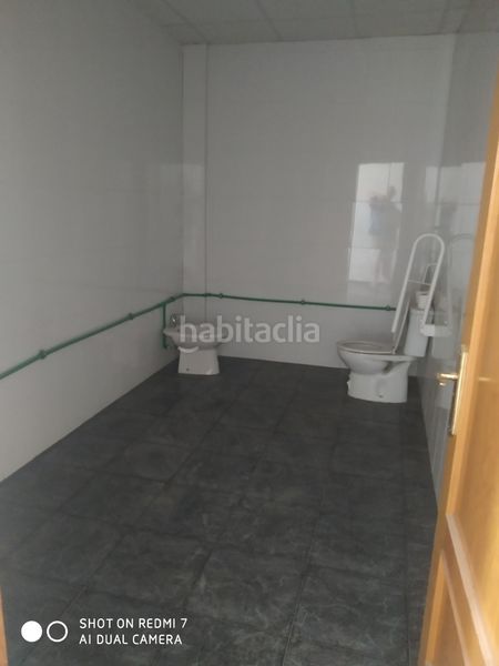 Foto 268230e4-35da-41c7-aa4d-b525a68b8a8c. Nau industrial a Baza