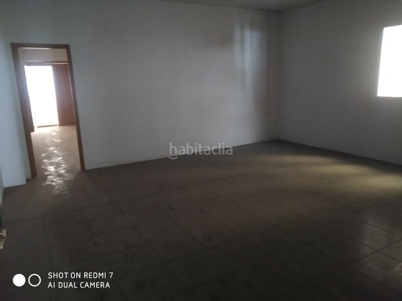 Foto f68526be-6619-4140-9379-b5850bbbc8dc. Nau industrial a Baza