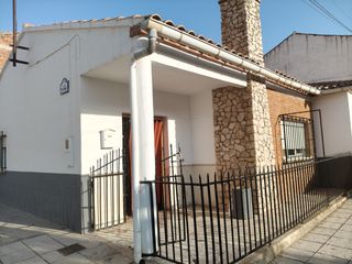 Haus  Calle hiedra. Casa en planta baja