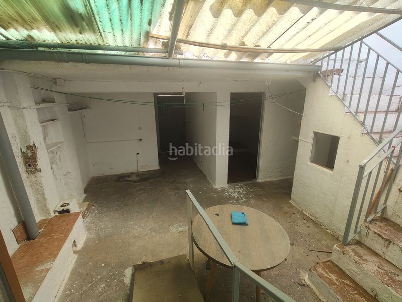 Foto 0a2667f8-5827-49f4-b0c9-b9d95e905d29. Casa amb xemeneia a Baza