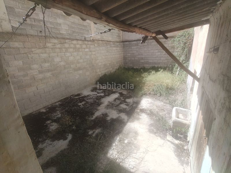 Foto 300270a9-7665-48e8-840f-f96ac2d3dfc3. Casa amb xemeneia a Caniles