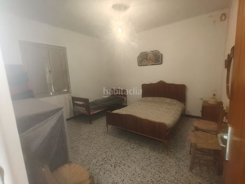 Foto 664b580e-9d40-4cbc-bd84-81206753654a. Casa amb xemeneia a Caniles