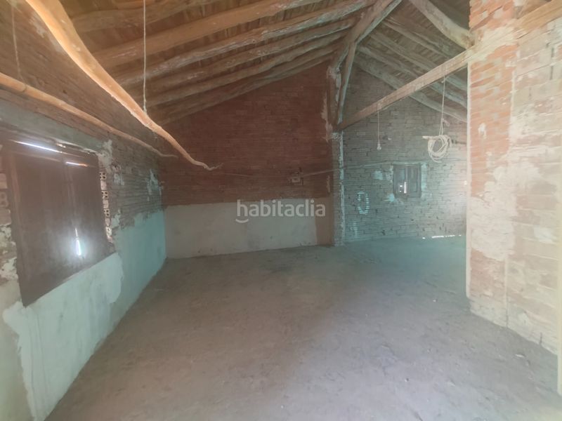 Foto 7db80985-35f2-488f-825a-791df4699970. Casa amb xemeneia a Caniles