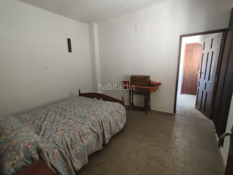 Foto cd90e909-2711-48aa-af22-1f29dc8866c2. Casa con camino in Caniles