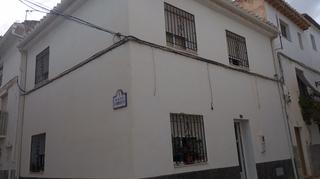 Casa a Calle tras hospital 4. Casa esquinera
