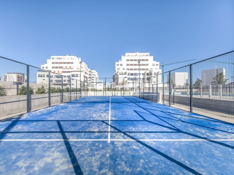 Foto c45d21f0-4758-4f37-ab6c-85f021592611. Piso en El Cañaveral Madrid