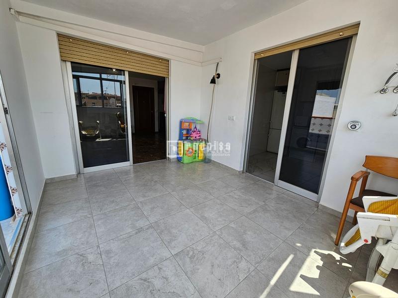 Foto ba1fa658-d9d5-4232-a48c-5c5bfeb5d3f7. Piso duplex con terraza en Aldaia